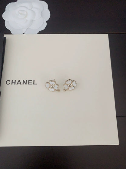 Clover ear studs