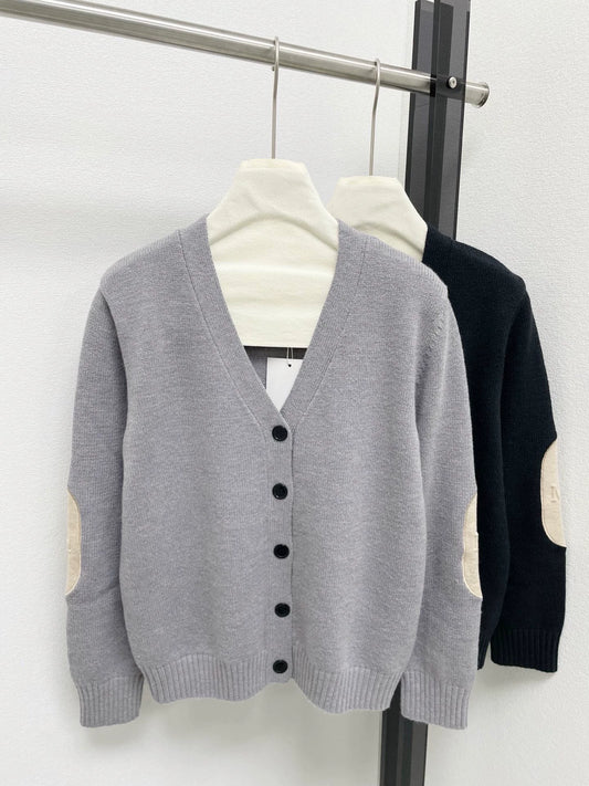 25fw V-neck knitted cardigan