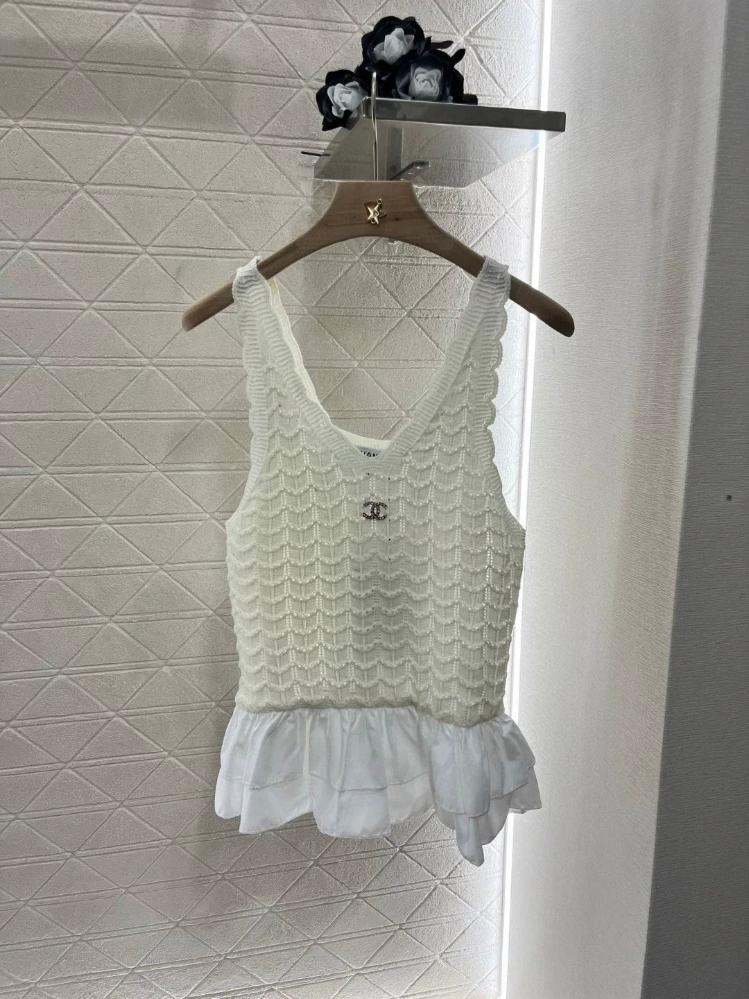 2025 new lace stitching knitted vest