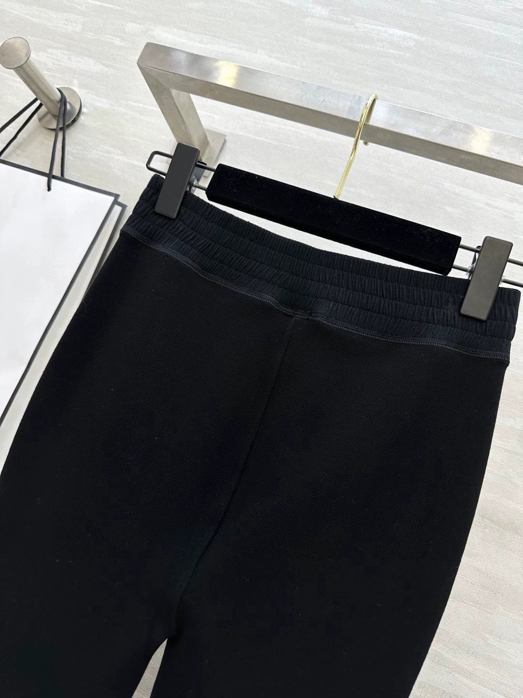 Wool heated one crotch nine quarter pants