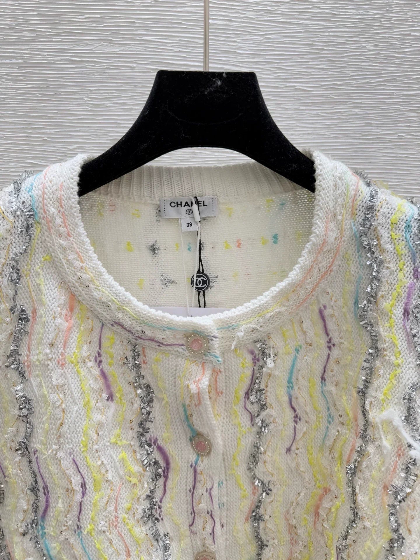 25fw Knitted cardigan with patterns