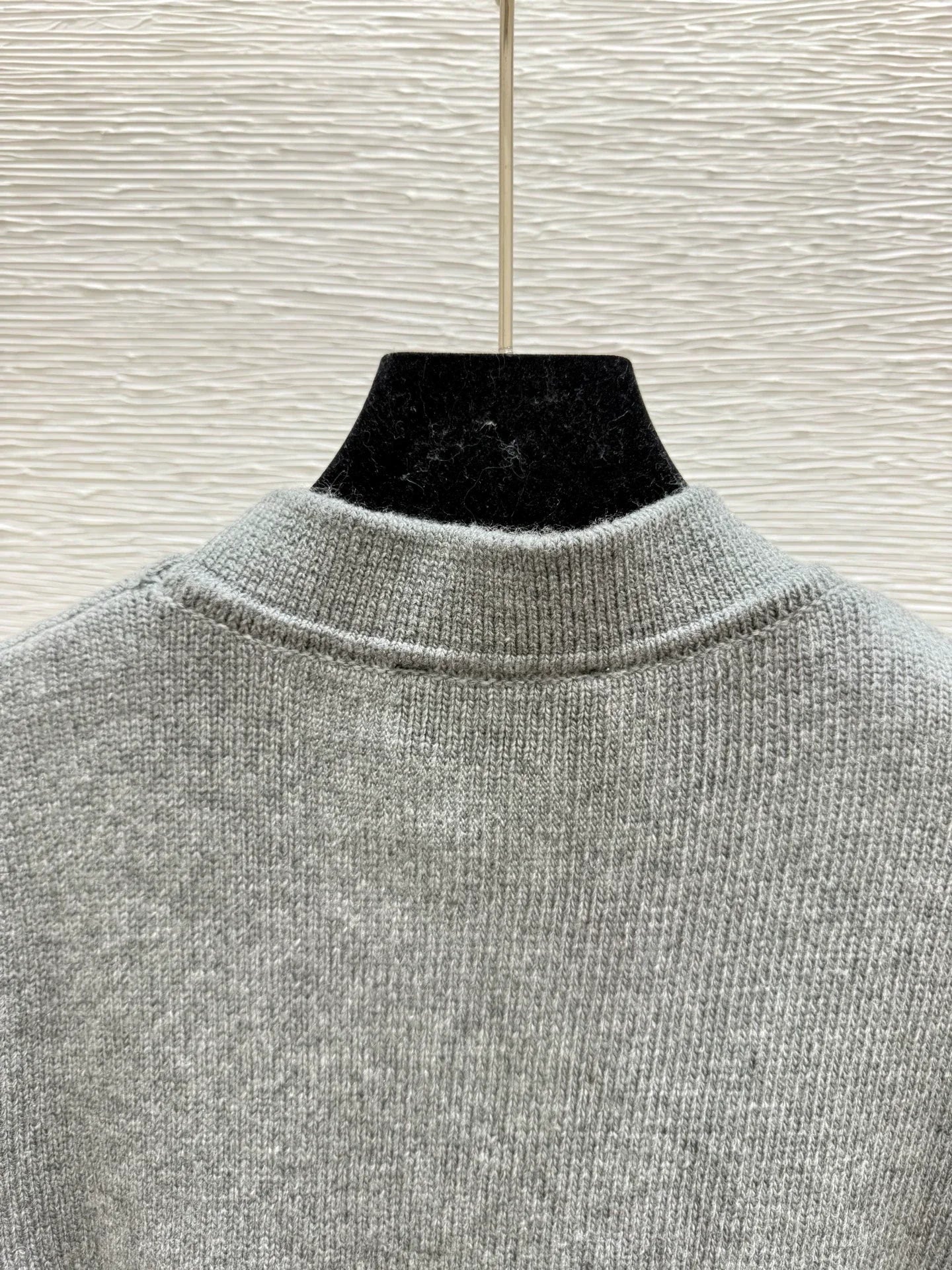 25fw Grey Knitted Cardigan
