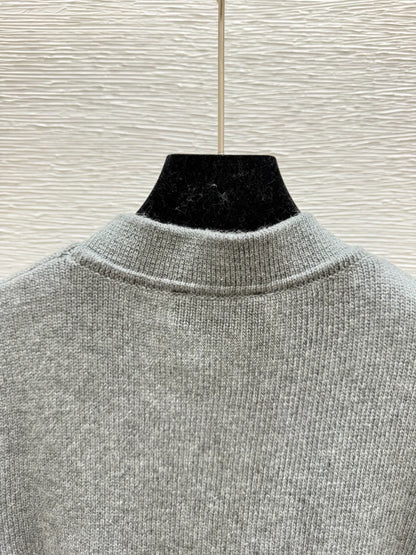 25fw Grey Knitted Cardigan