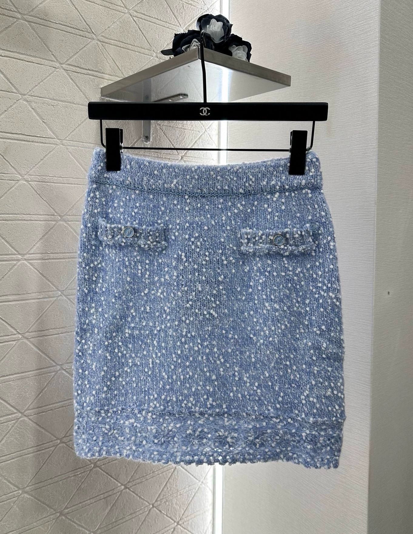 25fw Grain lace knitted cardigan and skirt set