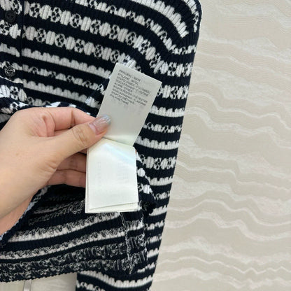 25 Spring and Summer Vacation New Arrivals Knitted Long Sleeve Cardigan