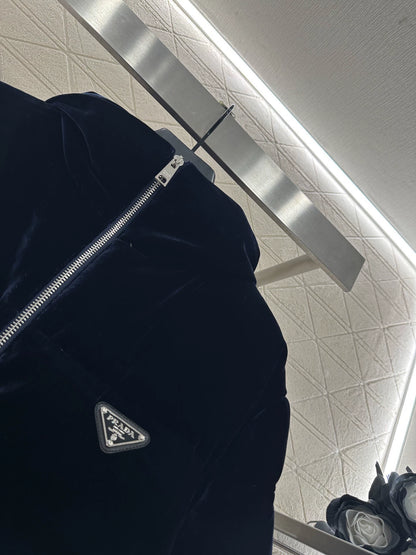 Hooded waist down jacket