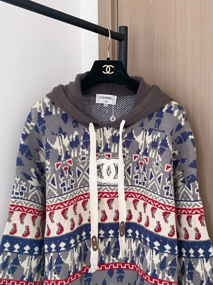 Hooded pullover sweater