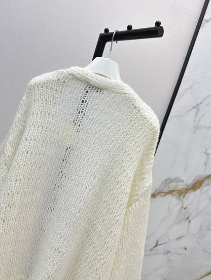 25 Embroidered decorative V-neck knitted silhouette cardigan