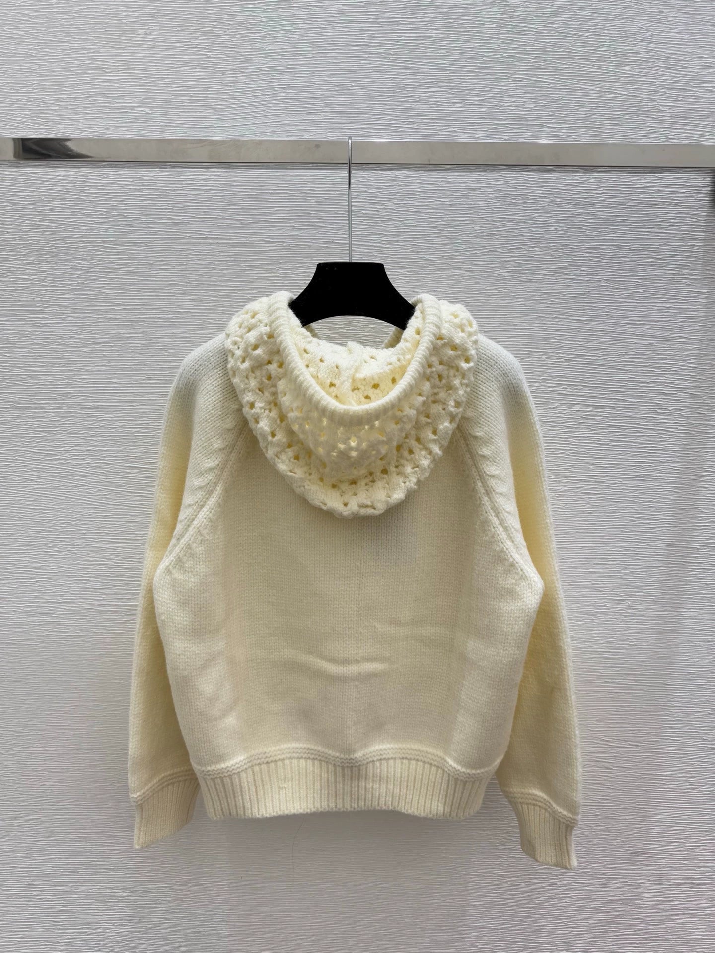 25fw Hooded knitted cardigan