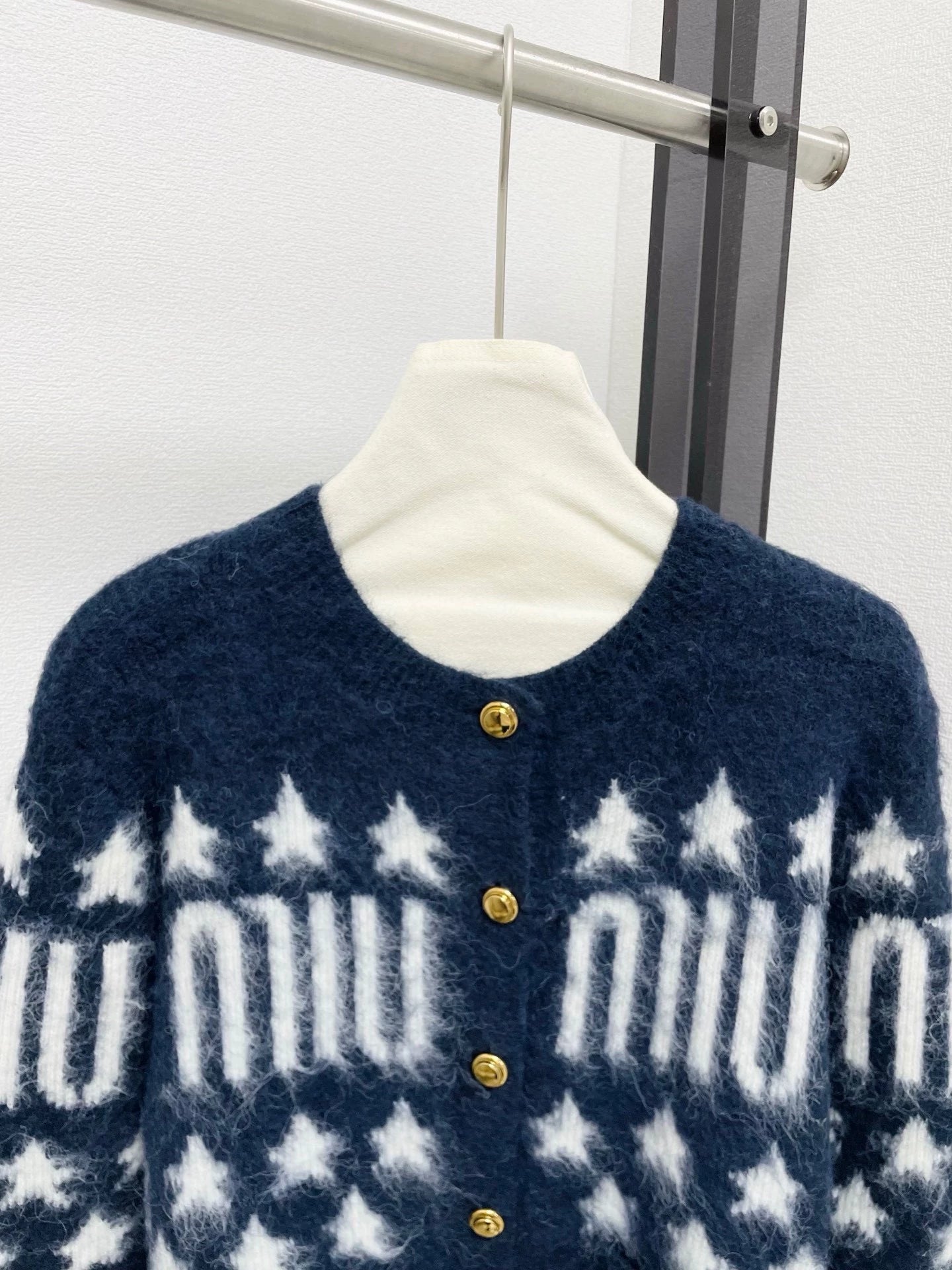 25fw Jacquard plush cardigan
