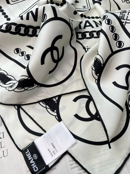 C 25 Black and White Cards Tessellations Scarves