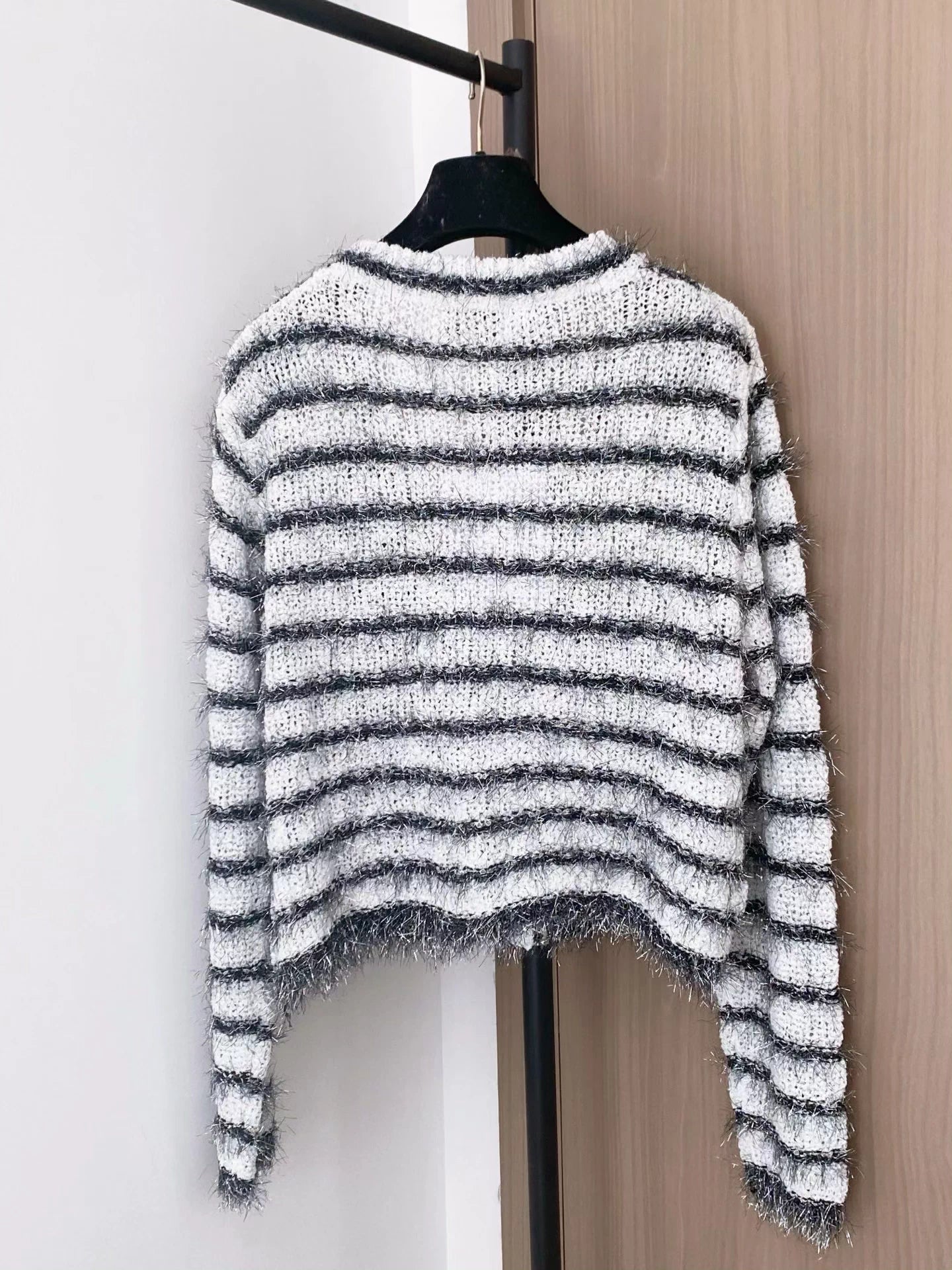 25fw Two tone V-neck cardigan