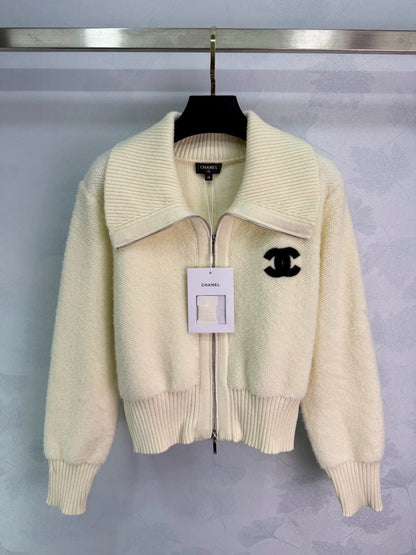 Xiaoxiangfeng Knitted Cardigan