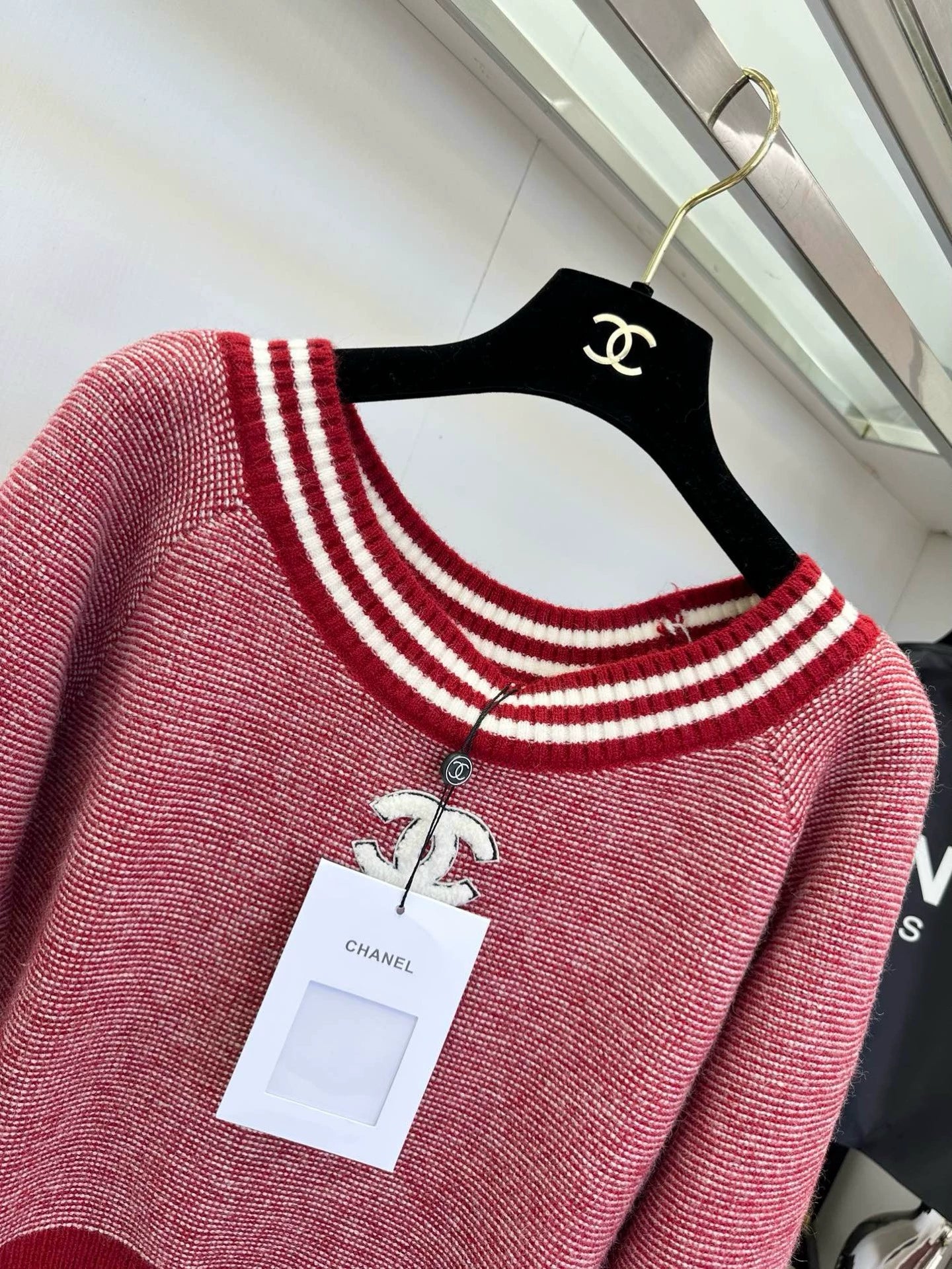 25fw Striped large round neck sweater