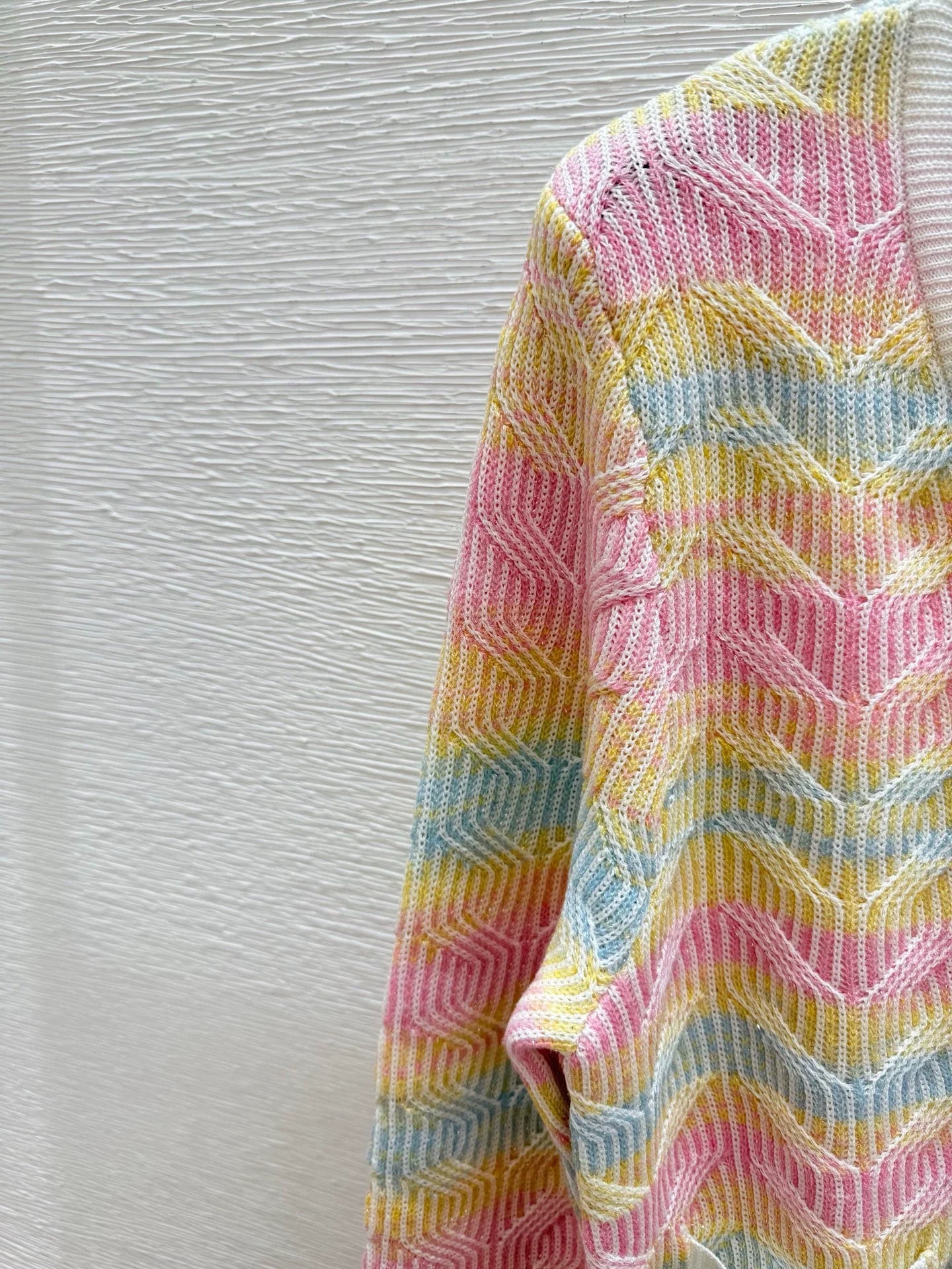 25fw Rainbow striped knitted cardigan