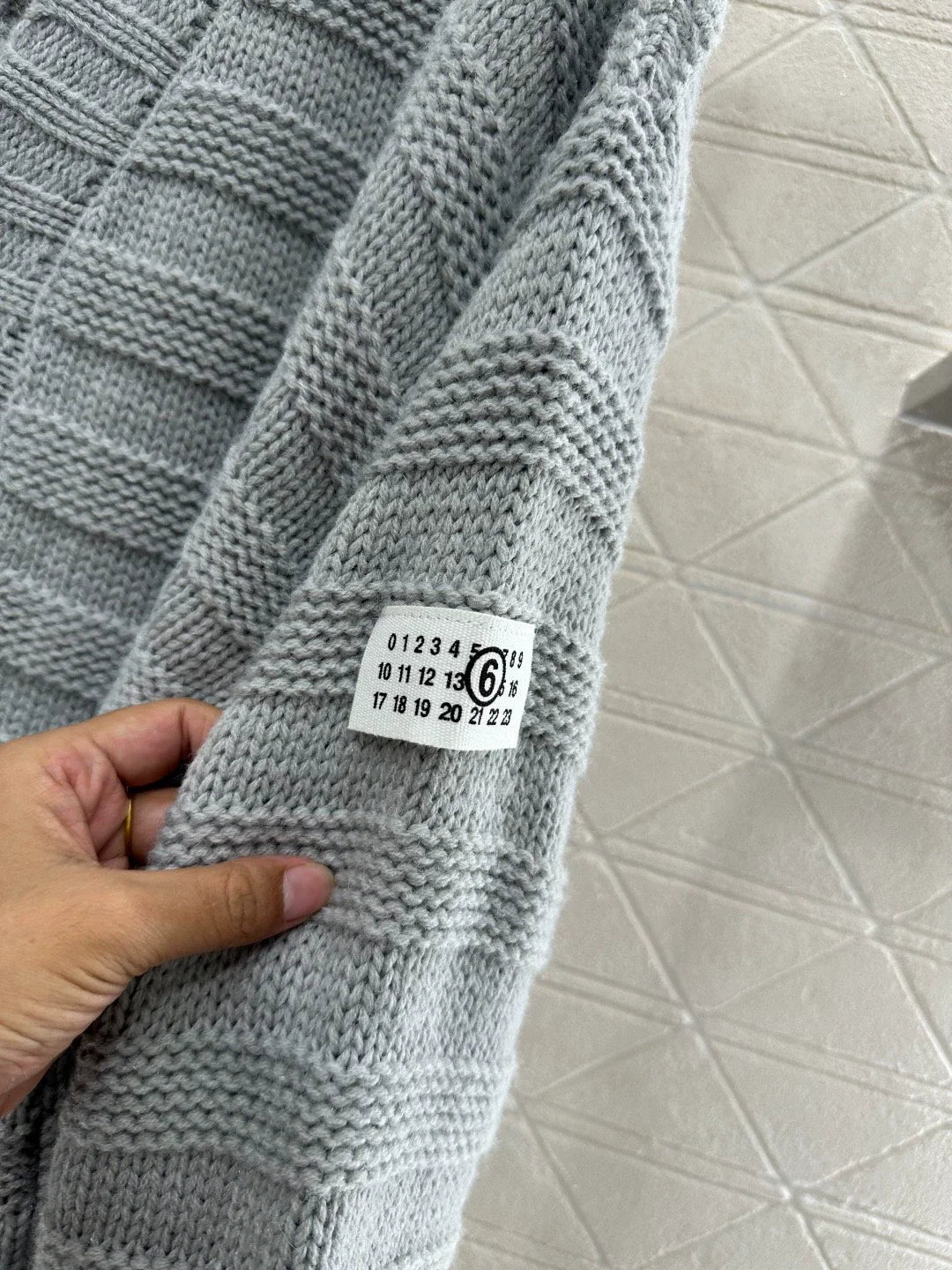 25fw Pit and hole pocket cardigan