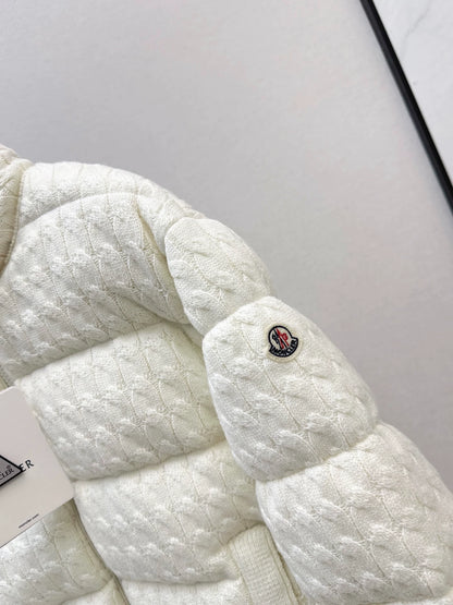 25fw Wool Knitted Bread Down Jacket