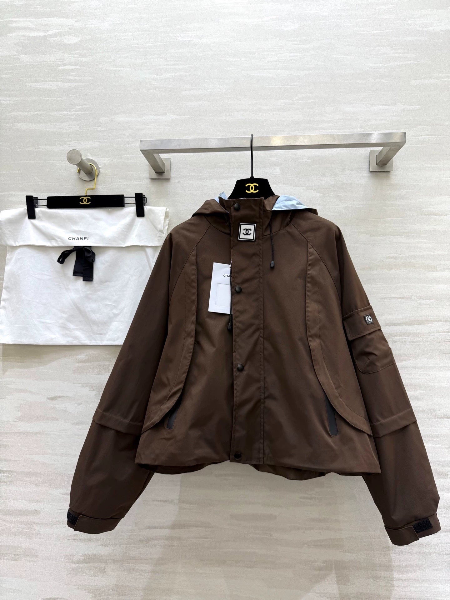 New color blocked hooded short jacket ‼️