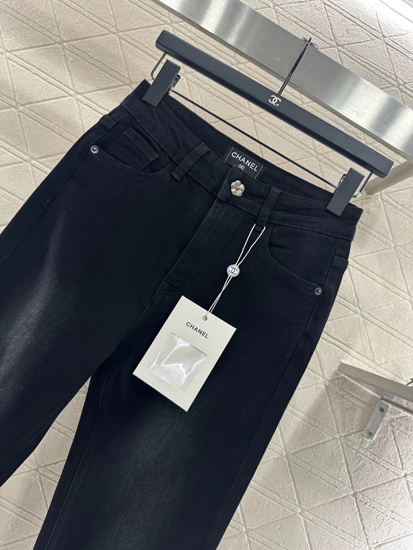 25fw Embroidered flower denim micro flared pants