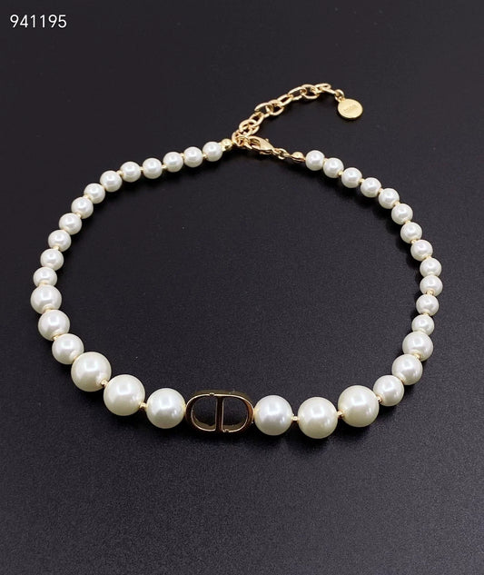 pearl necklace