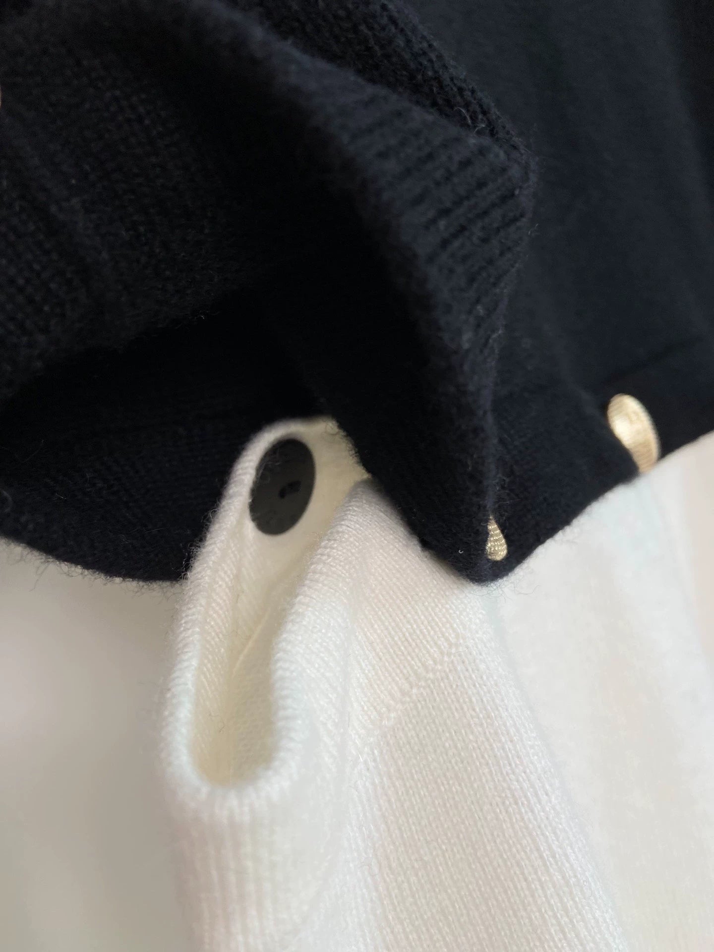 25fw Lion head buckle spliced knitted sweater（Medieval Series）