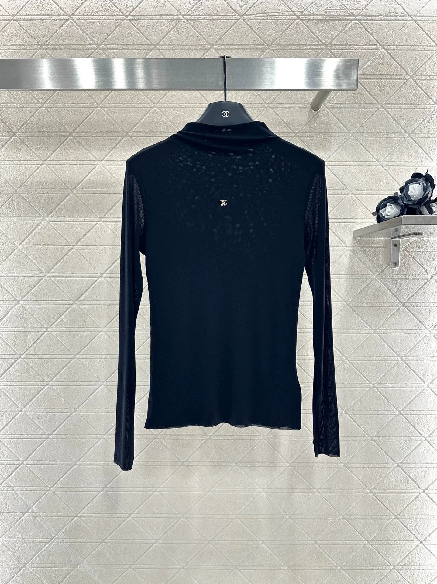 25fw Slim fit rhinestone double C high neck base shirt