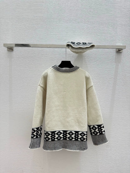 Black and white contrasting diamond patterned sweater