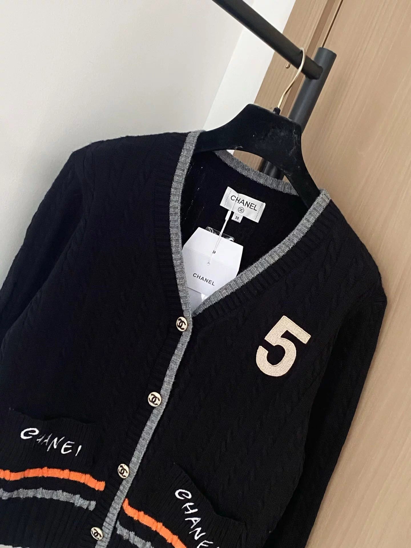 25fw Embroidered letter knitted cardigan