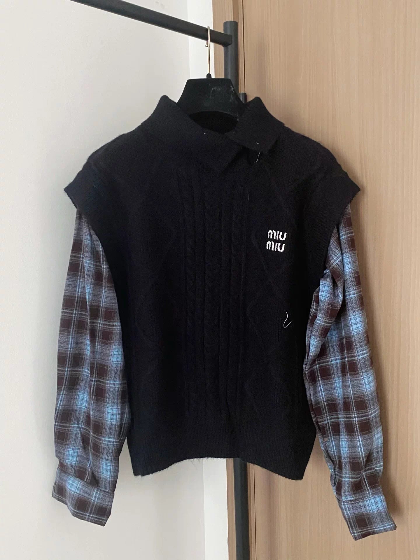 25fw Two tone long sleeved patchwork