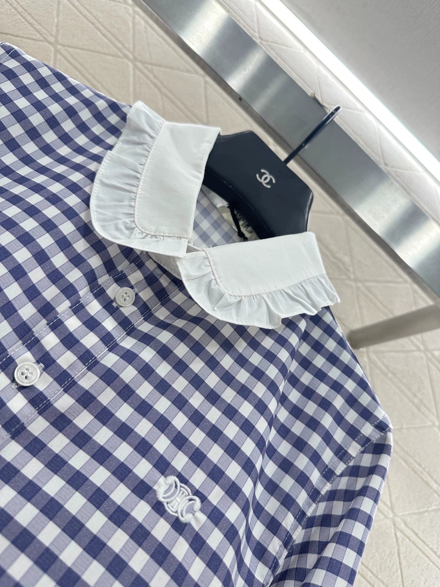 Lace collar blue and white checkered shirt