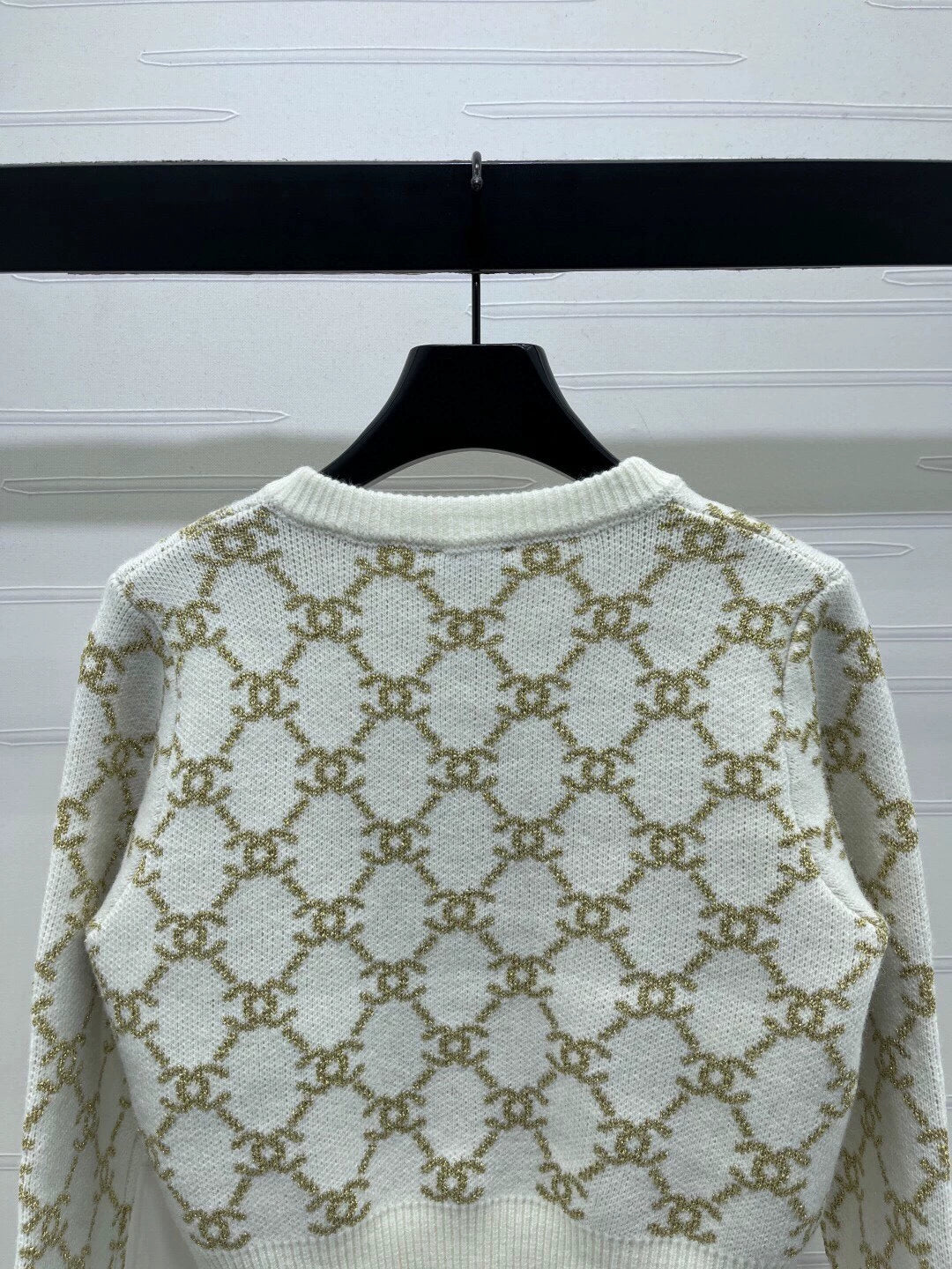 Jacquard knitted cardigan
