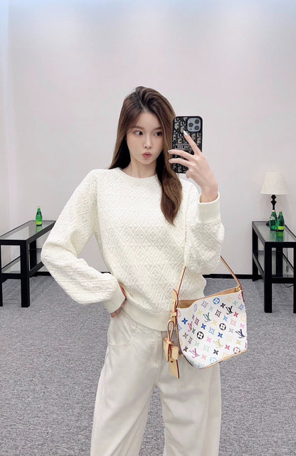 25 Sanhua diamond grid pullover sweater