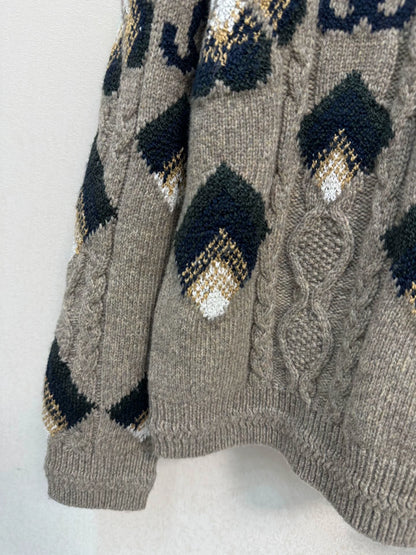 Four leaf clover knitted sweater