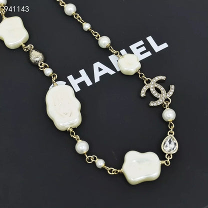 Cloud Resin Pearl Double C Necklace