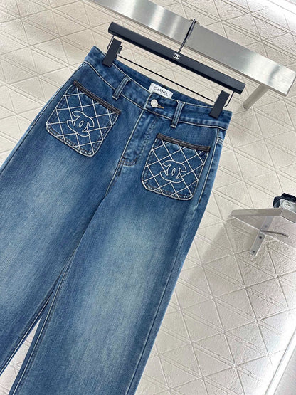 Lingge logo pocket denim straight leg pants