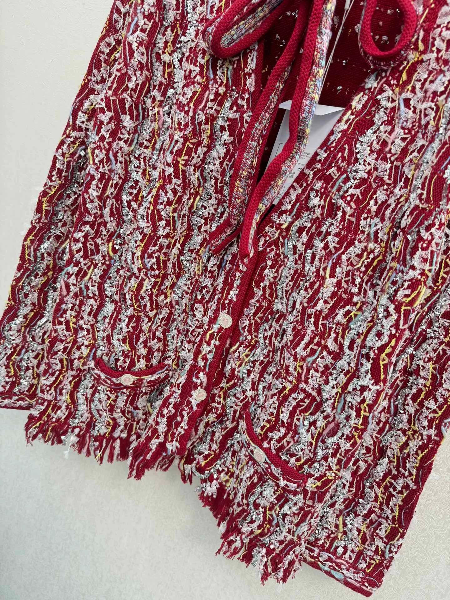 Red tassel knitted cardigan