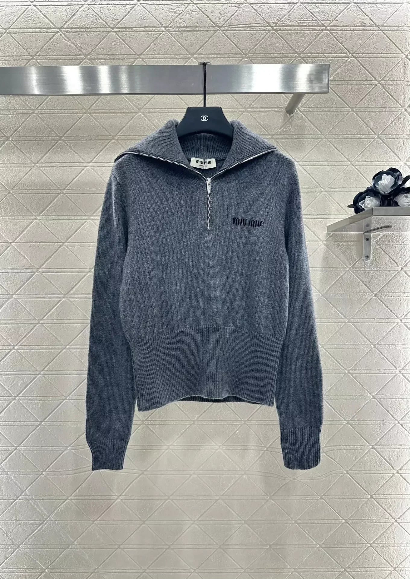 25fw Zipper lapel knit top