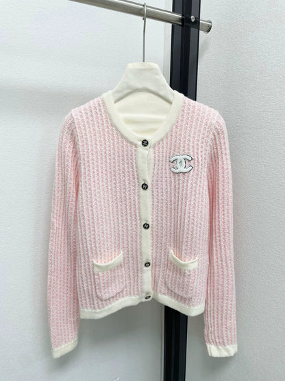 Towel embroidered logo round neck cardigan