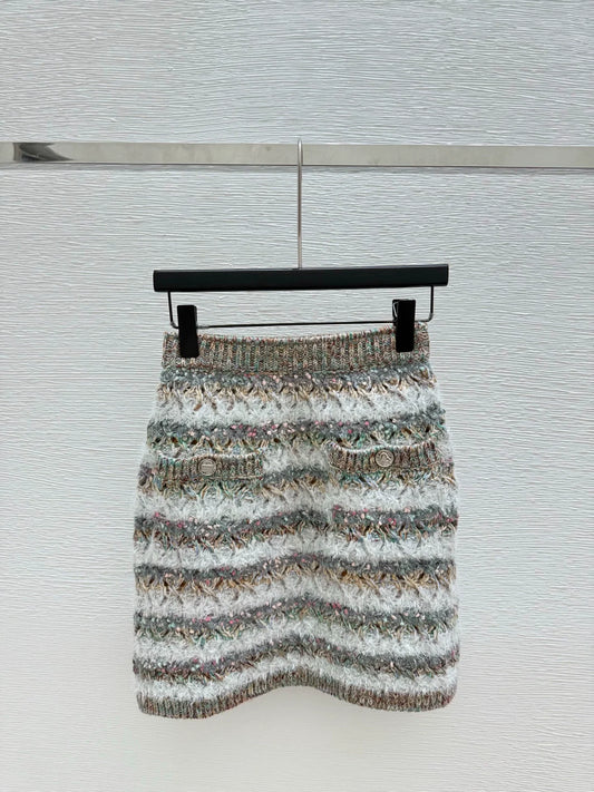 25b Knitted Half Skirt with Mixed Yarn and Stripes
