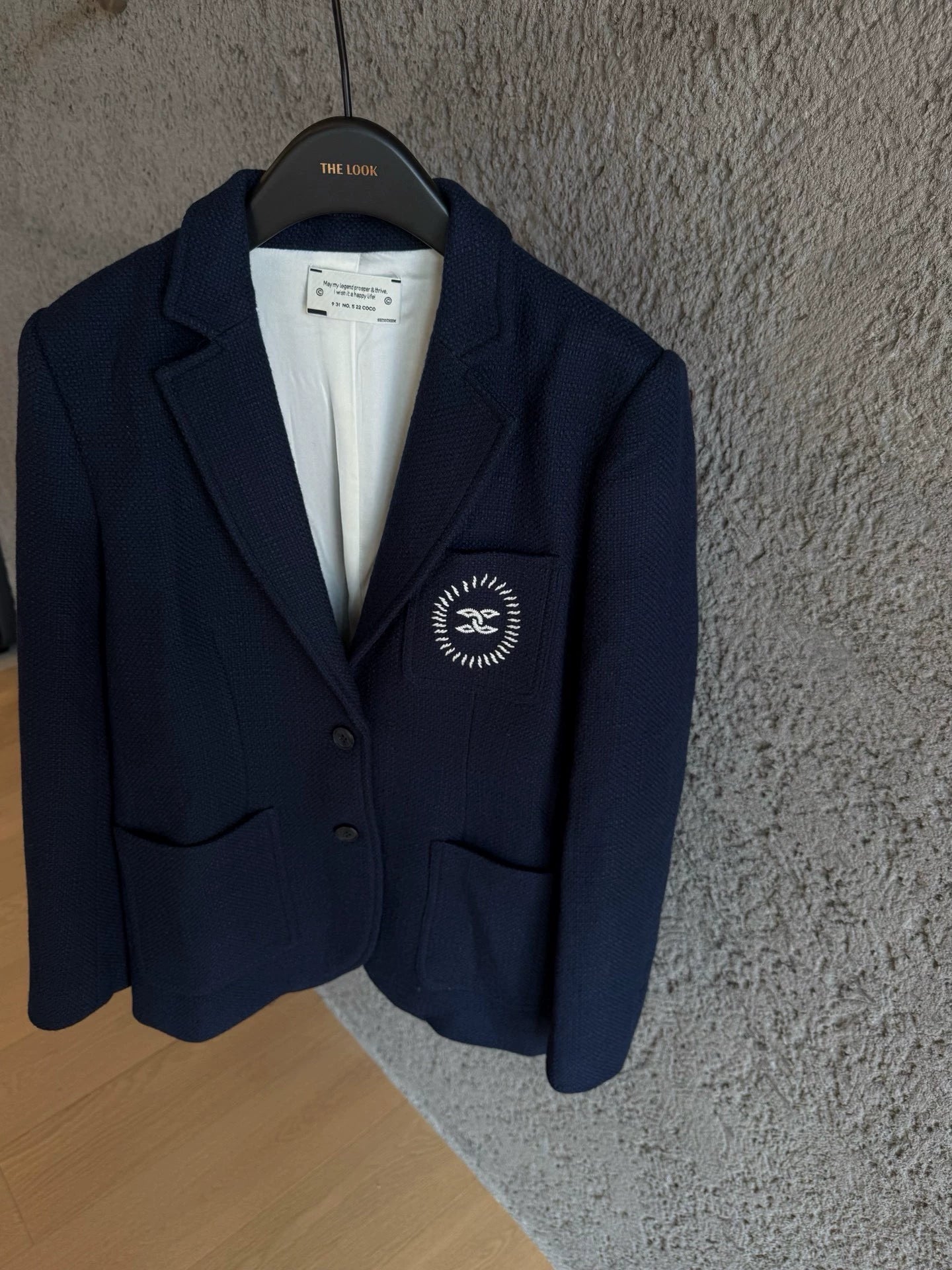 Coarse woolen pocket embroidered suit