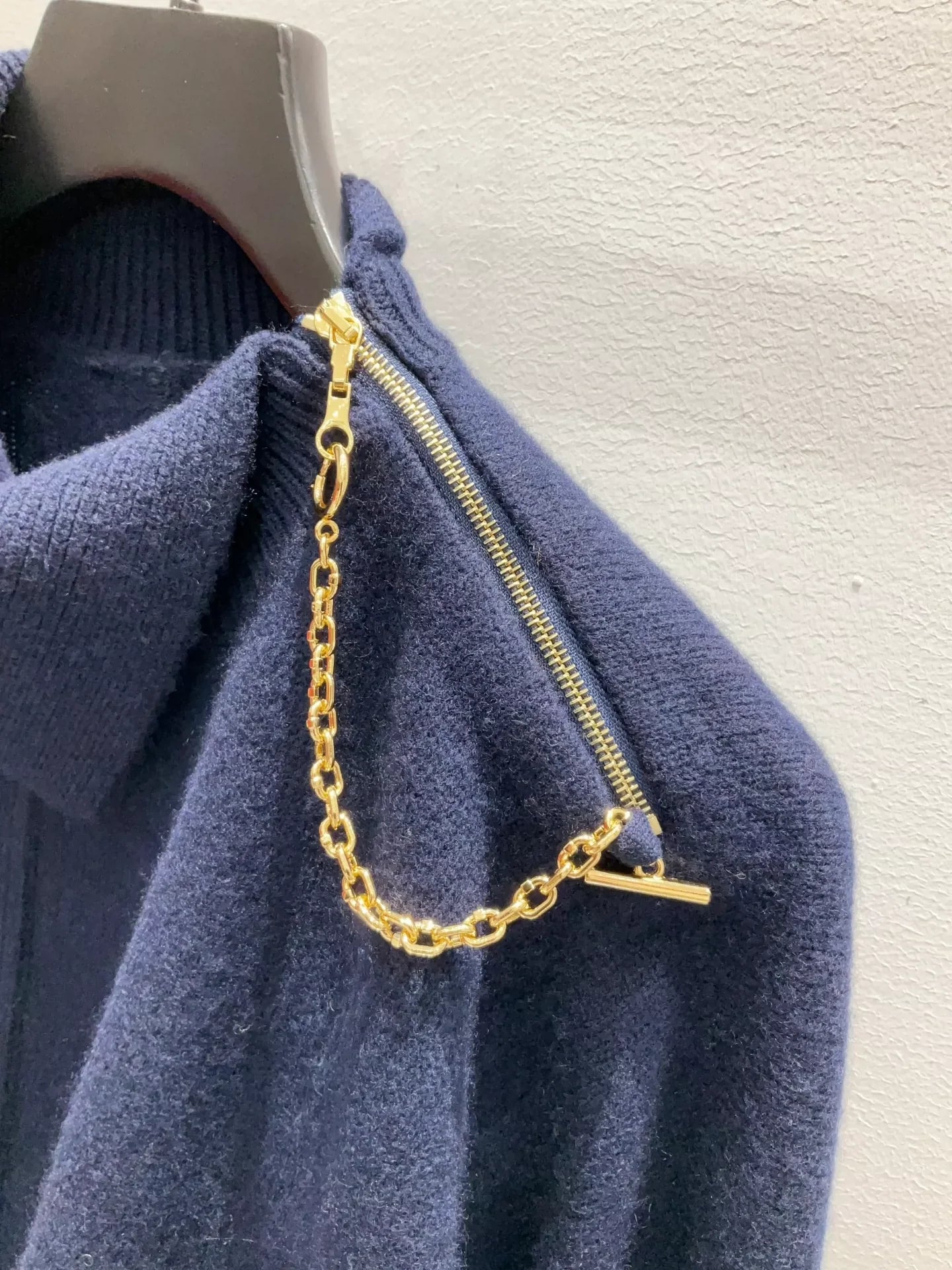 25fw Deep blue high necked knitted sweater