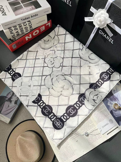 C 25 Camellia Scarf（pink/white）