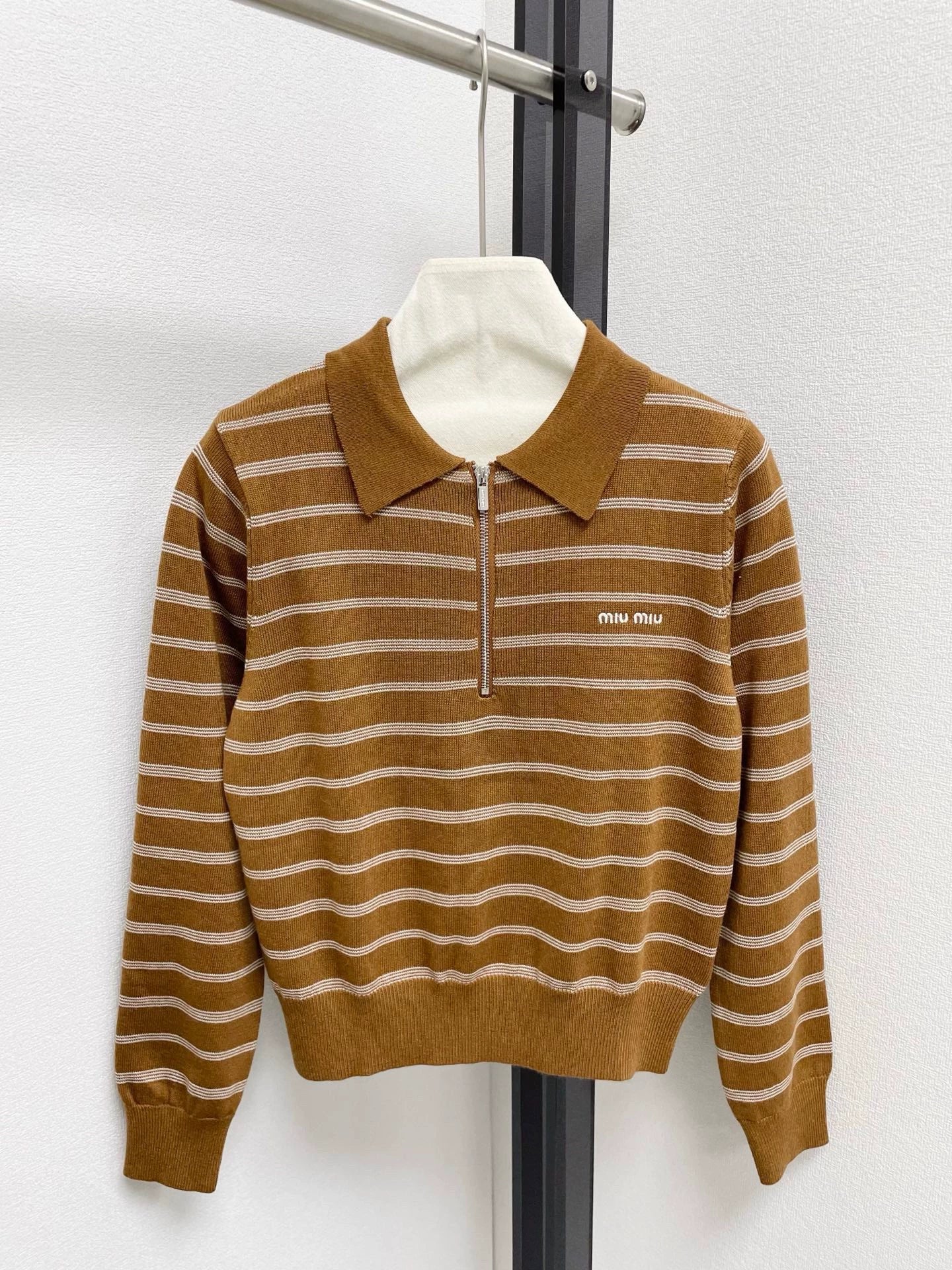 25fw Striped lapel knit sweater