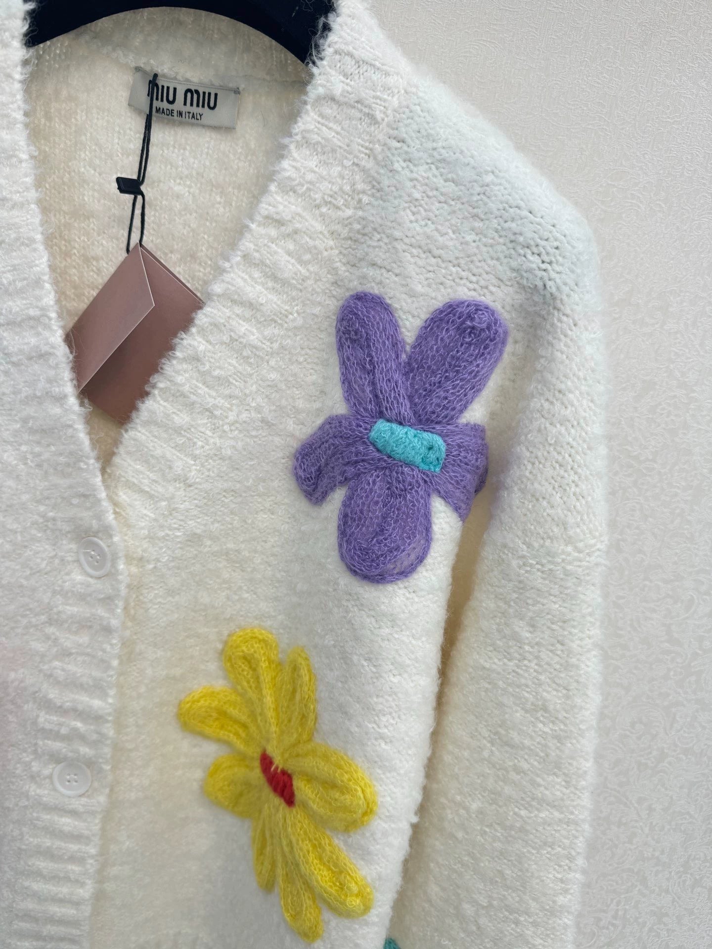 White flower knitted cardigan