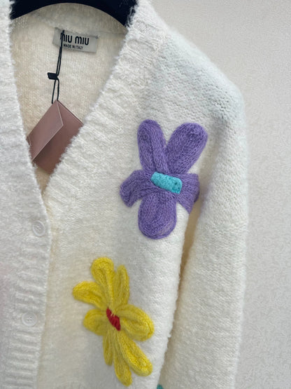 White flower knitted cardigan
