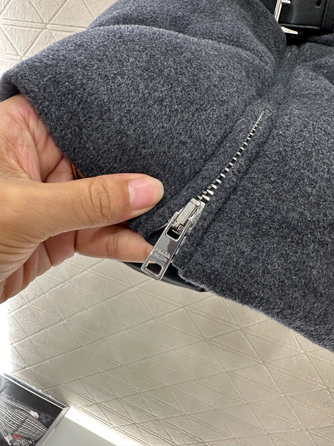 25fw Stand up collar, waist belt, down vest