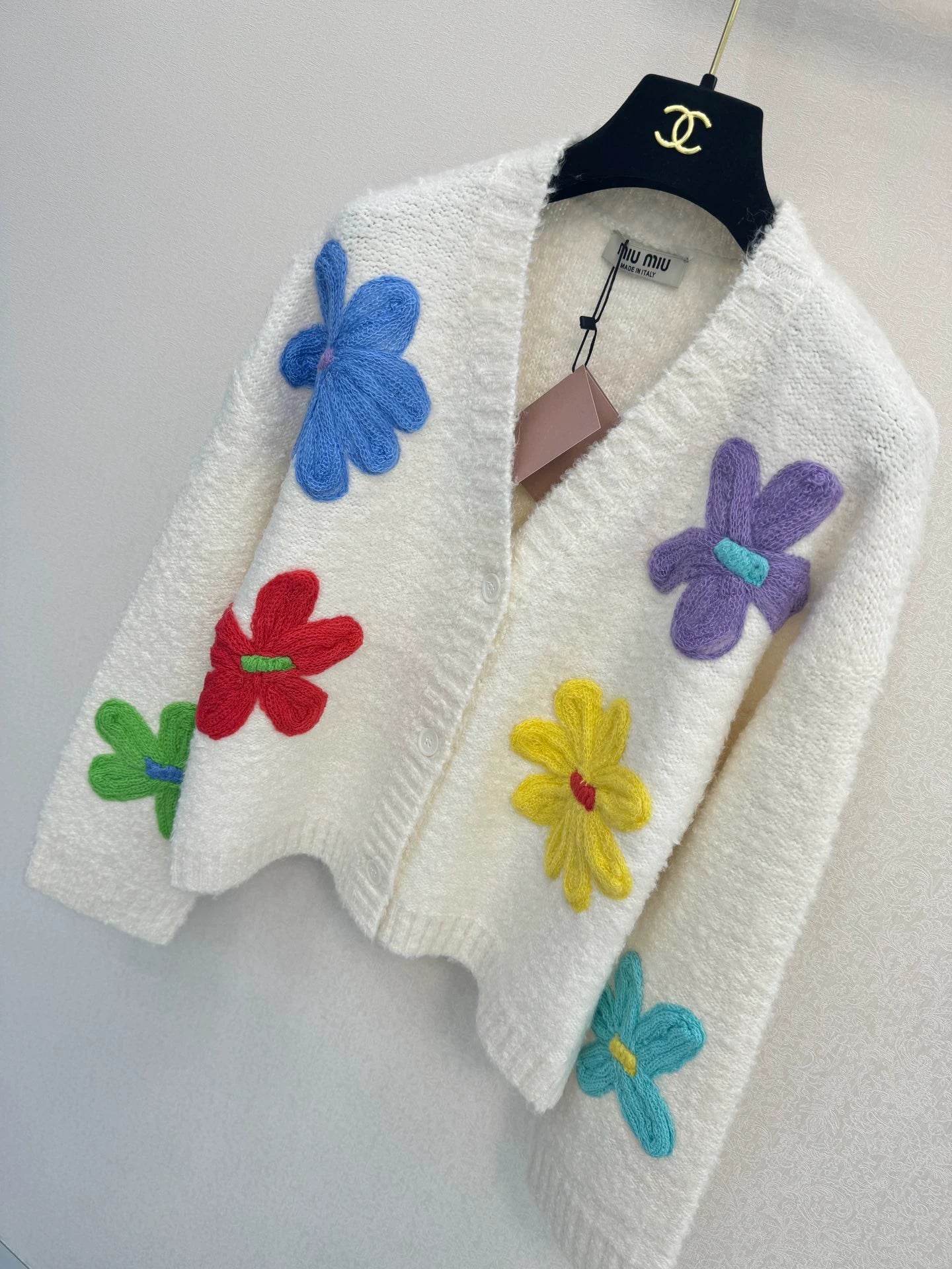 White flower knitted cardigan