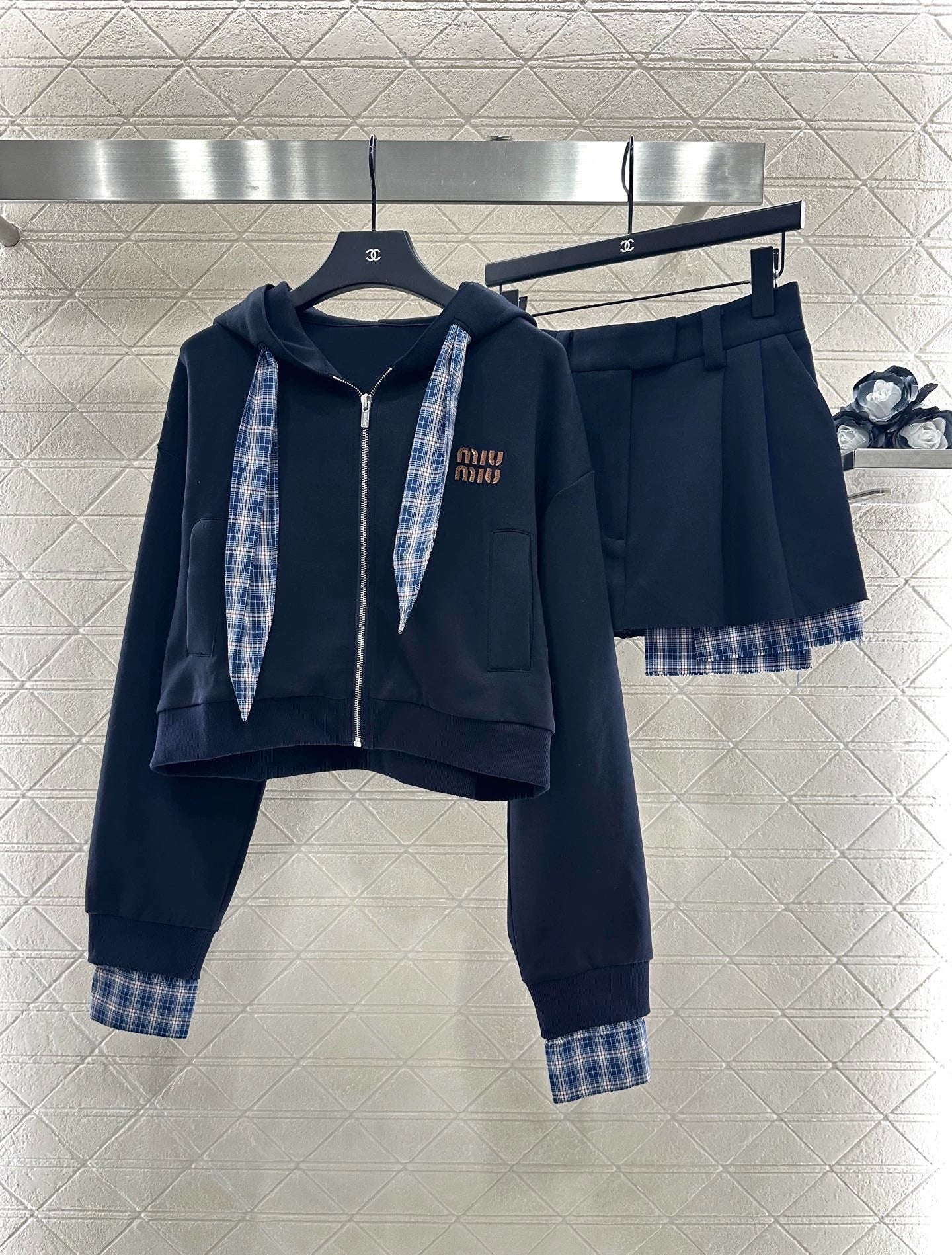 25fw Hooded jacket and short skirt set