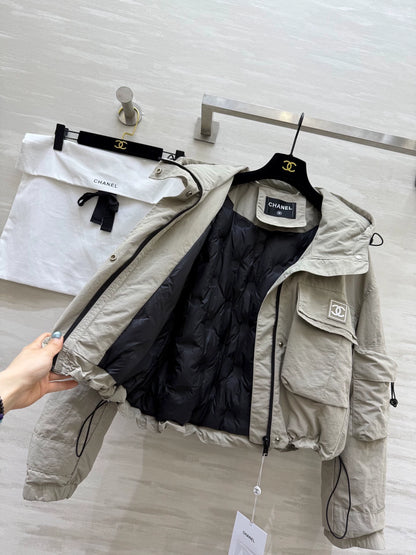 Hooded drawstring down jacket