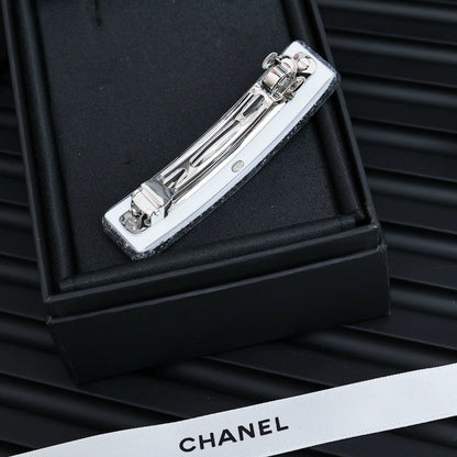 Double C silver glitter hair clip